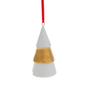 Dieser Weiß-goldener Weihnachtsbaum-Anhänger aus Keramik von ambience ist aus weißer Keramik mit einer goldenen Zwischenschicht. Dieser Anhänger hat eine Länge von 10 Zentimetern und wird mit einem roten Band geliefert.